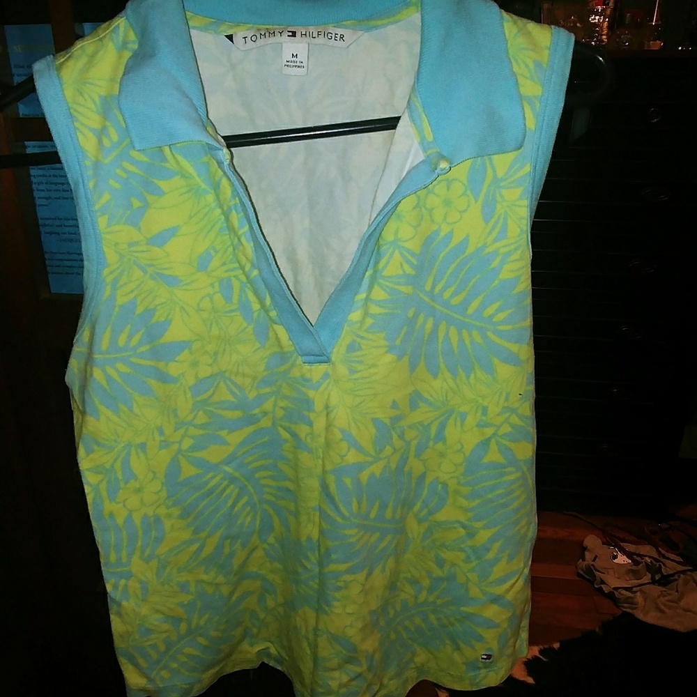 Tommy Hilfiger collared shirt